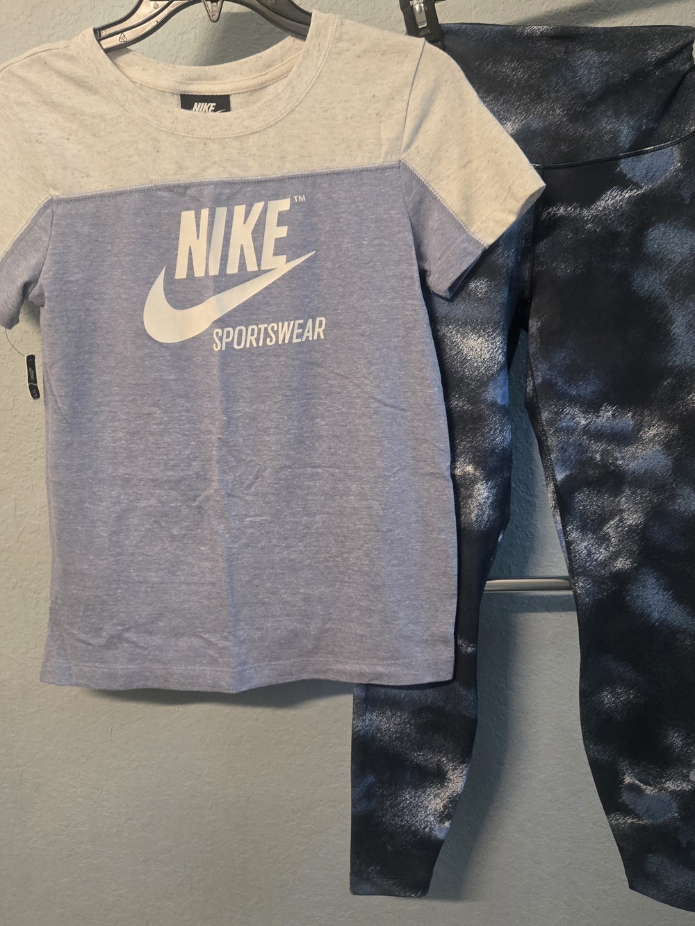 2 piece set Nike blue sportswear leggings and t-shirt set Size XS